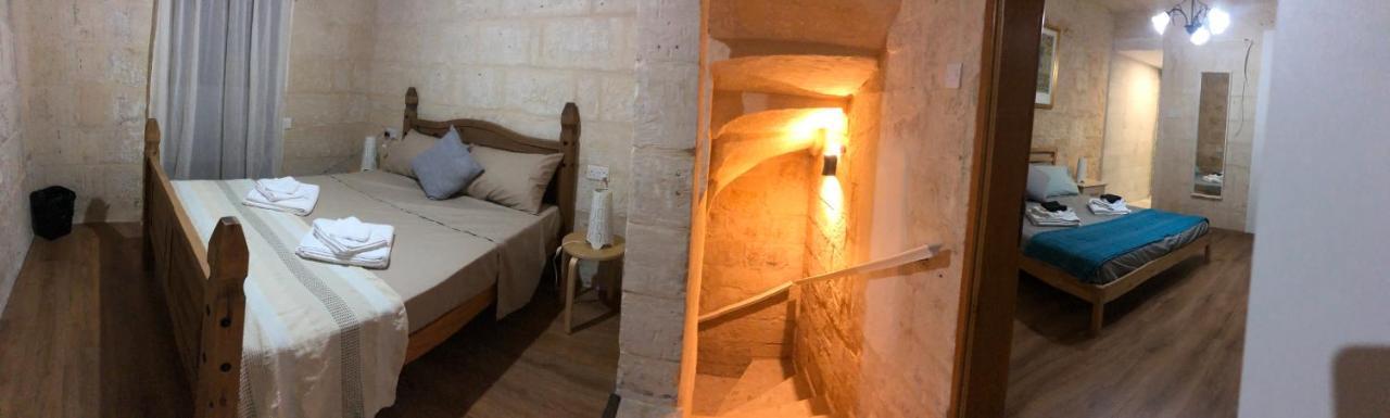 Floriana Cosy Townhouse Apartment Bagian luar foto
