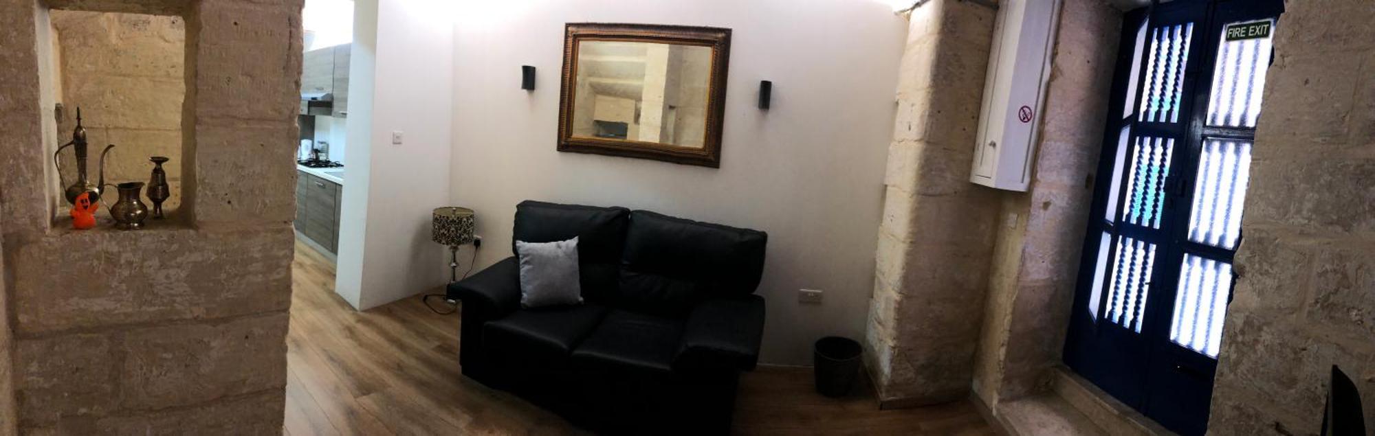 Floriana Cosy Townhouse Apartment Bagian luar foto